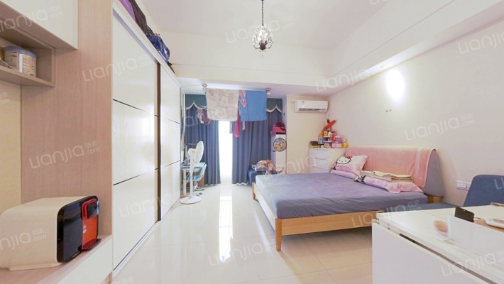 新凯广场二手房实景图