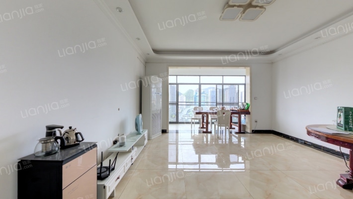 城市之光二手房实景图