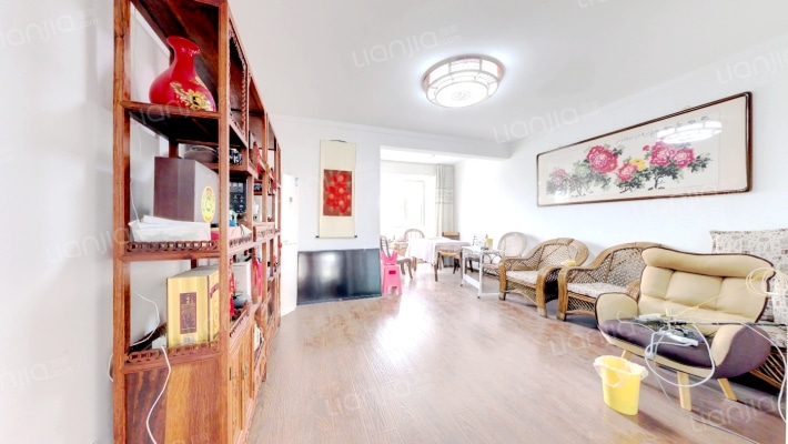 臻丽家园二手房实景图