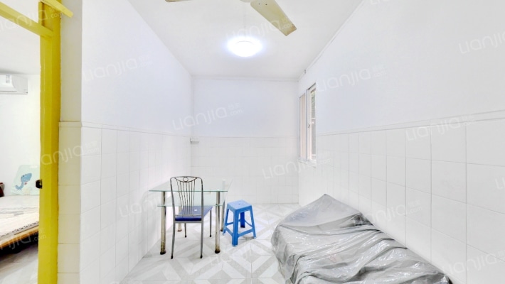 省妇幼保健院宿舍二手房实景图