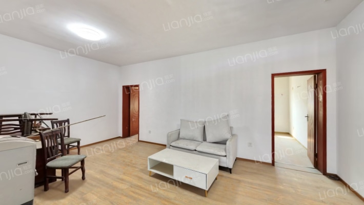 废旧物资市场宿舍二手房实景图