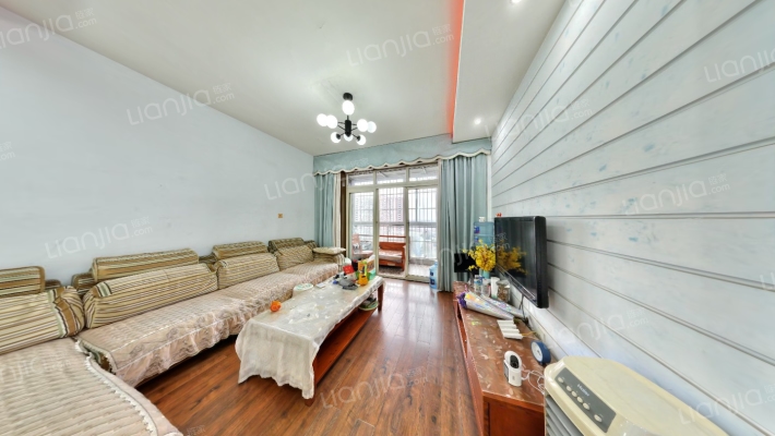 上锦颐园二手房实景图