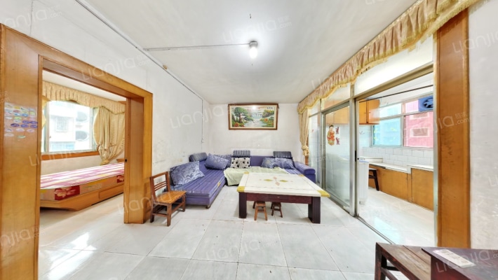 水电九局内区宿舍二手房实景图