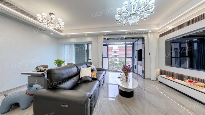 世汇蓝天二手房实景图