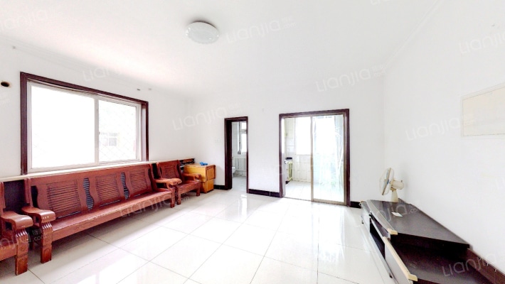 建行家属楼二手房实景图