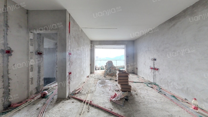 丽江东岸二手房实景图