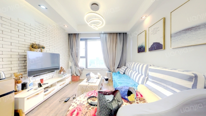 荣盛香榭兰庭二期二手房实景图