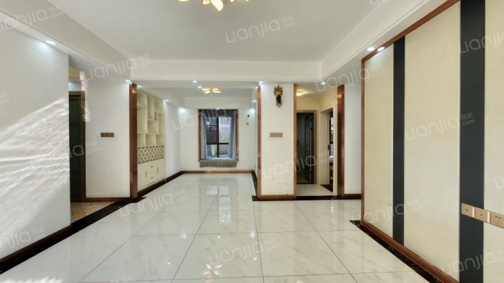 博大海蓝湾二手房实景图