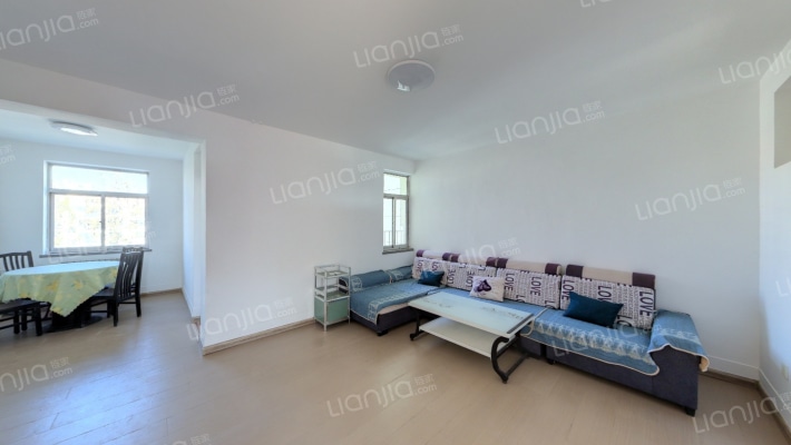 青岛路76号二手房实景图