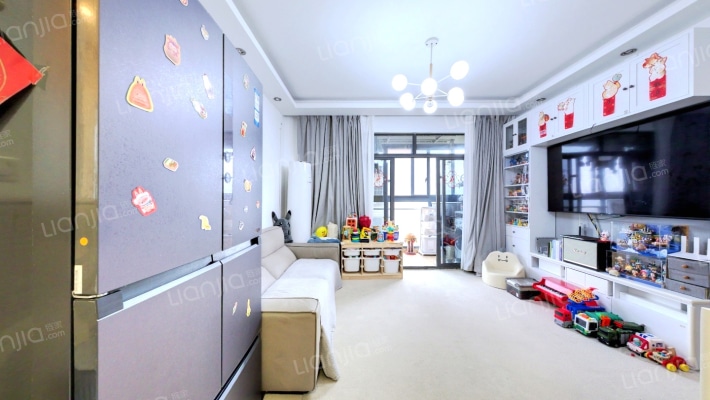 金领国际(公寓)二手房实景图