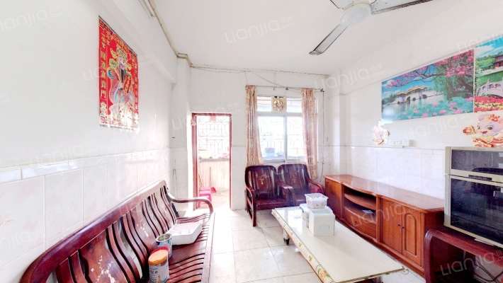 米兰路119号二手房实景图