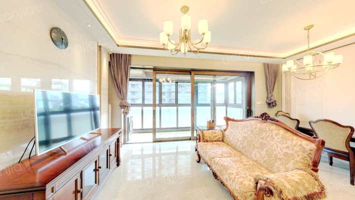 绿地黄浦滨江二手房实景图