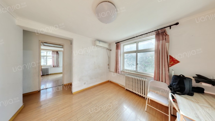 海大家属院二手房实景图