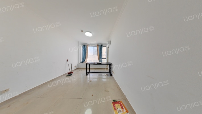 东方时代广场二手房实景图