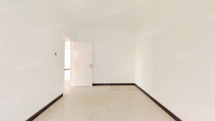 万都家园二手房实景图