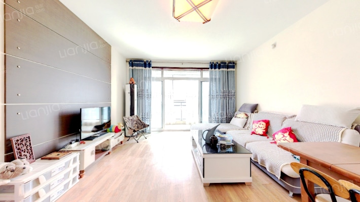 千禧国际村一期二手房实景图