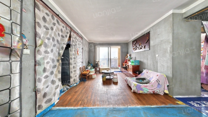 卧龙天香南园二手房实景图