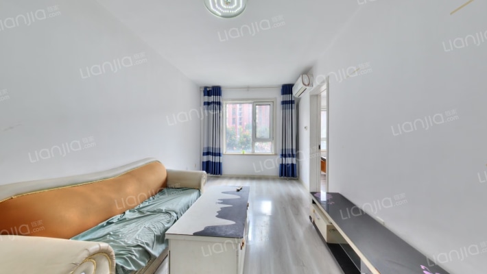 青特赫山二手房实景图