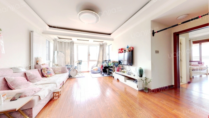 天山绿洲三期B区二手房实景图