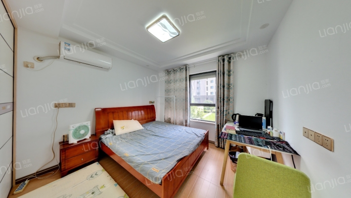 秀岸花园二手房实景图