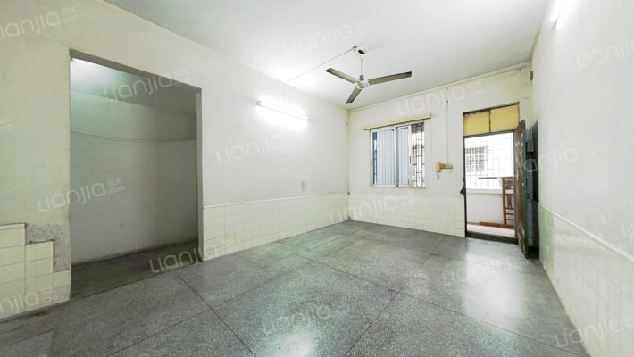 法院宿舍二手房实景图