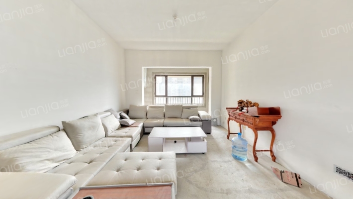 加州东部世界城香榭名郡二手房实景图