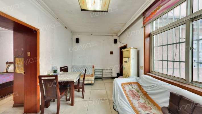 外贸经济公司宿舍二手房实景图