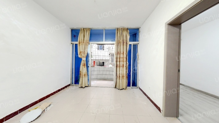 天景山庄西区二手房实景图