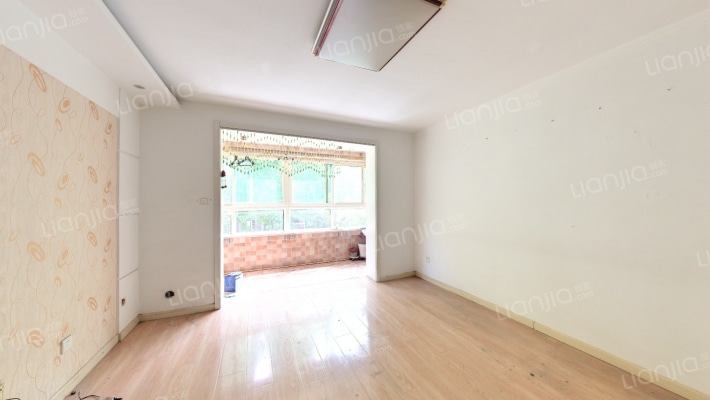 汇美·春江苑小区二手房实景图