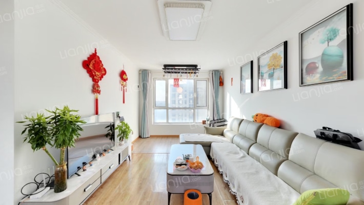 孔雀城英国宫五期二手房实景图