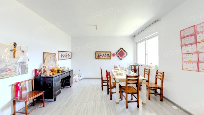 双甲家园二手房实景图