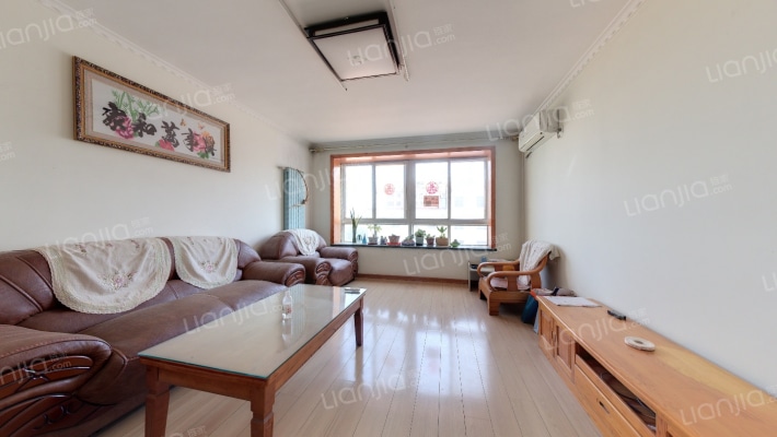 新港花园二手房实景图