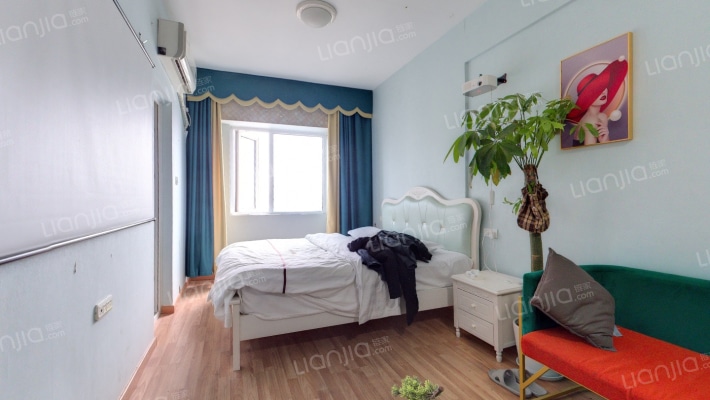 人信汇一期二手房实景图