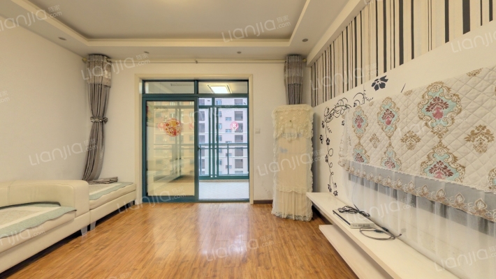 万博雅苑二手房实景图