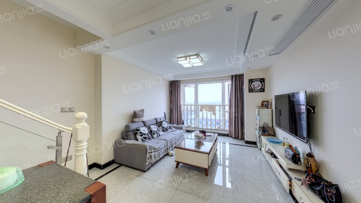 立体公园二手房实景图