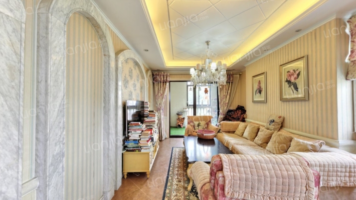 绿色港湾达利庄园二手房实景图