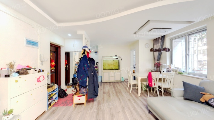 集美花园西区二手房实景图