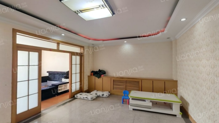 南关桥东街6号院二手房实景图