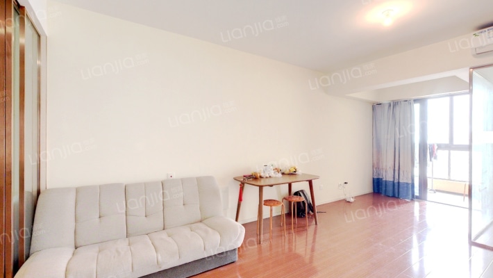 凯德都会晶彩二手房实景图