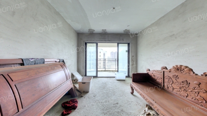 消防总队琼山住宅小区二手房实景图