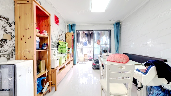 港城蓝山雅园二手房实景图