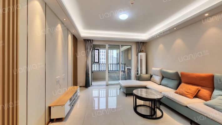 世茂璀璨公园二手房实景图