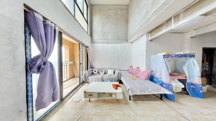 华美翡丽山二期二手房实景图