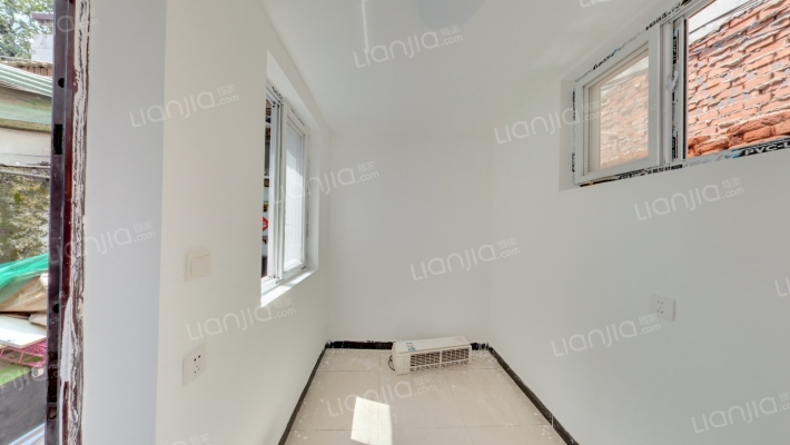 老华利里二手房实景图