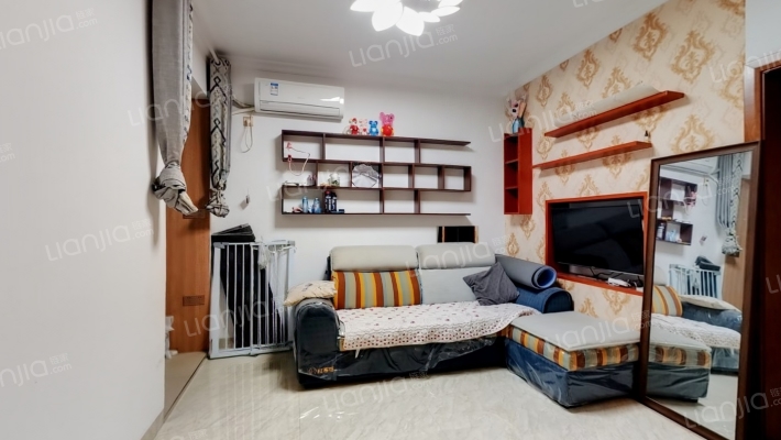 南湖誉峰二手房实景图