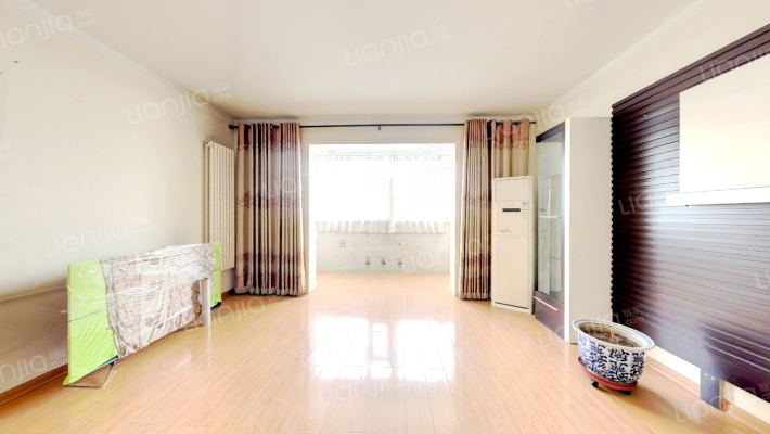 迎宾苑住宅小区二手房实景图