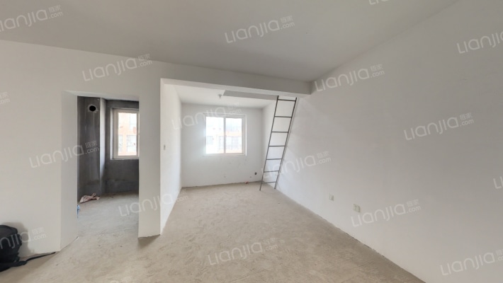 银泰名都花园二手房实景图