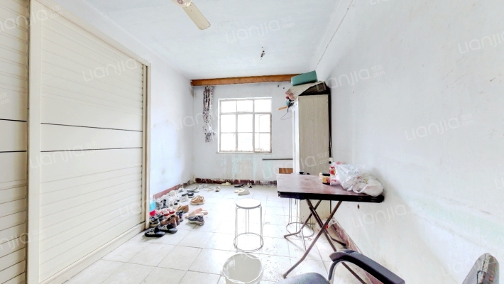 102家属区二手房实景图