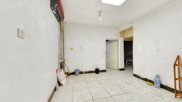 群华里二手房实景图