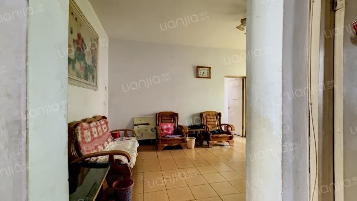 河滨路155号二手房实景图